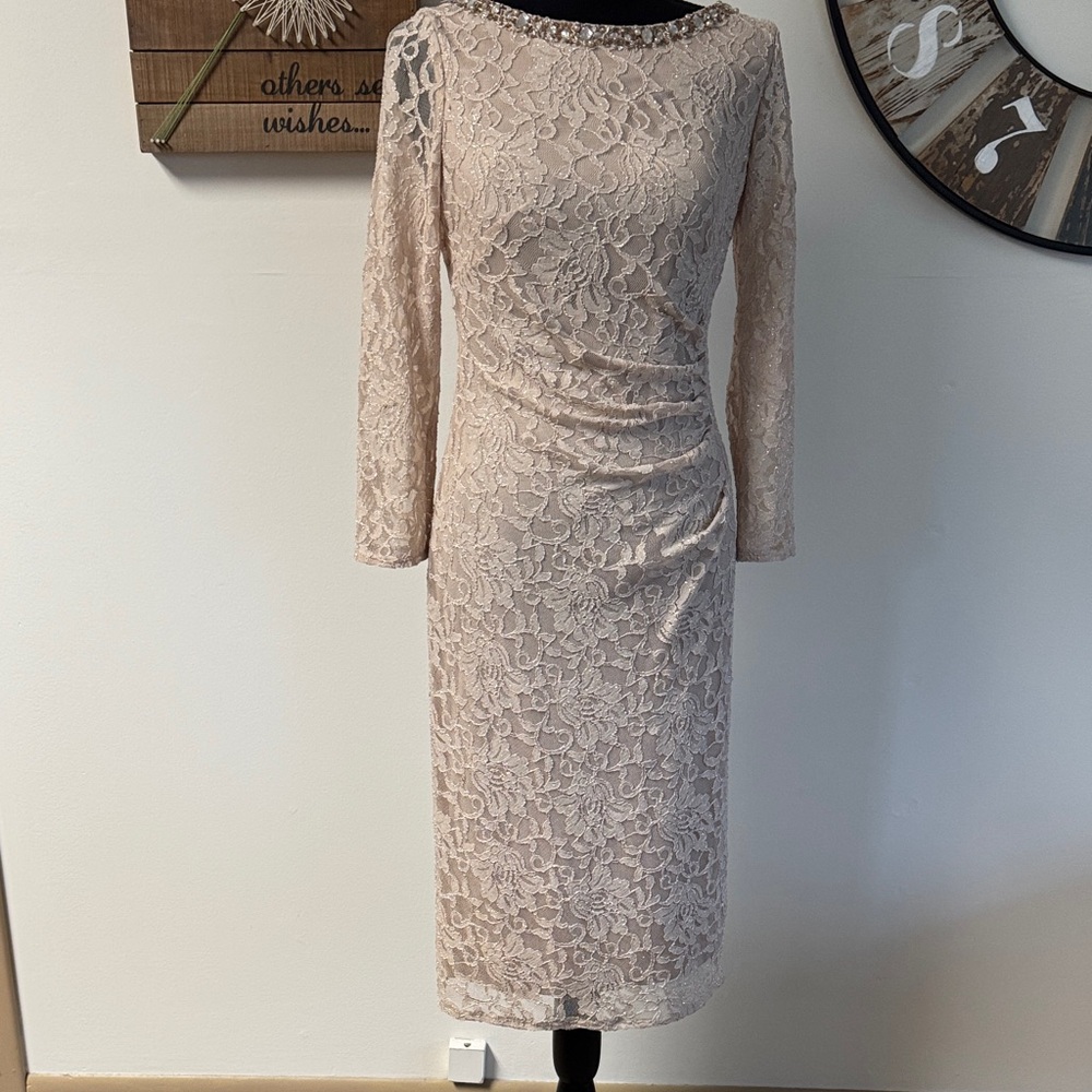 Sz6 Jessica Howard champagne lace overlay ruched bodycon formal midi NWOT 🐸